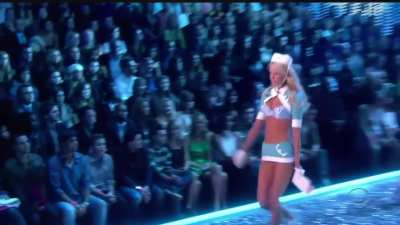 Thoughts on the "When you were young" remix featured on the Victoria's Secret show?