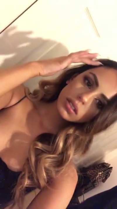 Selfie video! How was everyone&rsquo;s day? (F) (22)