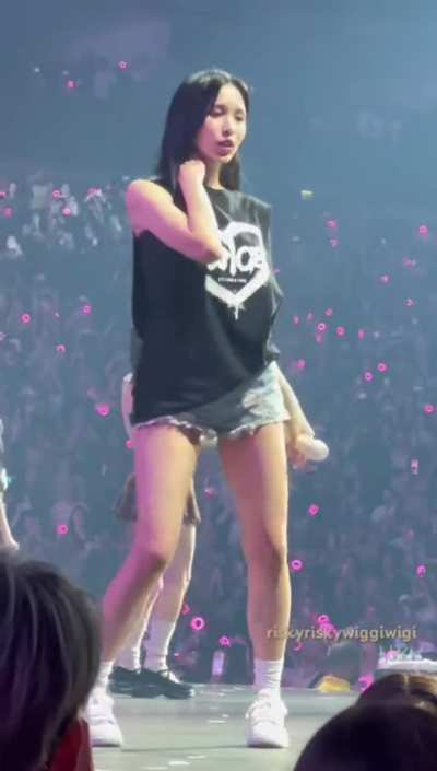 230907 Mina