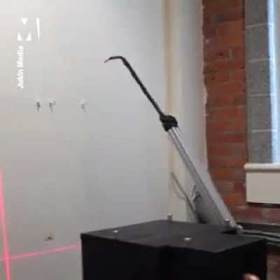 Automatic paint robot
