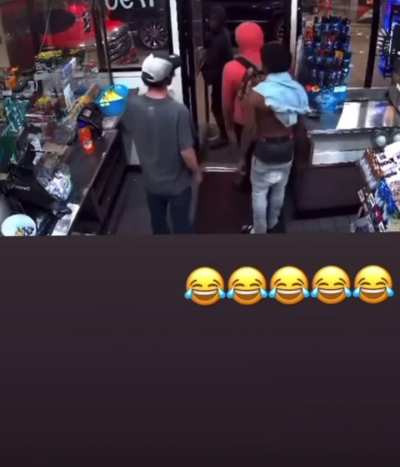 He should of just took the loss 🤦🏽&zwj;♂️