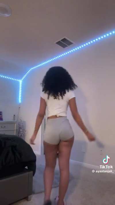 🤤