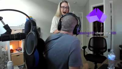 Erobb's baby shit herself live on stream