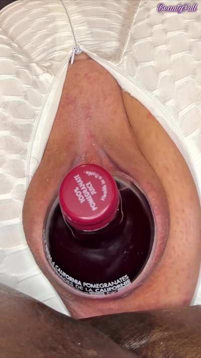 This bottle was clearly asking for it 😏 🍷