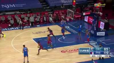 [Highlight] Paul &ldquo;Bball Paul&rdquo; Reed flies in for the reverse putback slam and Embiid loves it!
