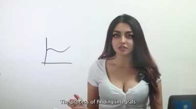 She&rsquo;s offering lessons on how to integrate her curves