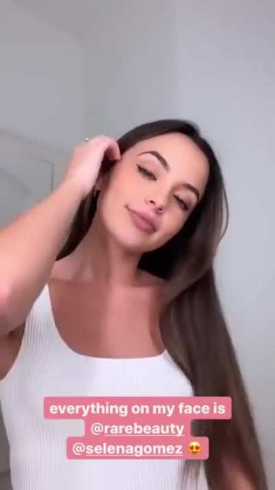 Nessa trying the new lipstick