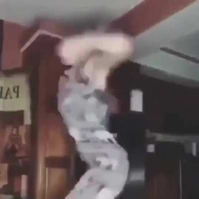 195