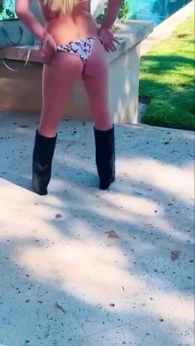 &ldquo;Showing the Mamas her ASS Next Time.&rdquo;