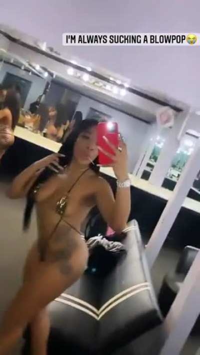 🍑🤳🏻🖕🏽