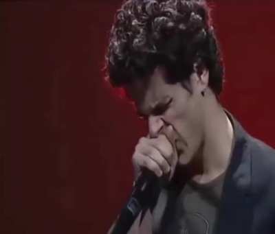 Vocal Guitar Battle