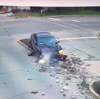 Teen girl crashes car then runs away