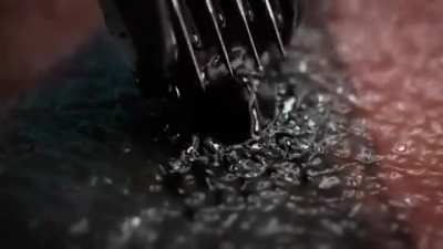 Slow Motion &amp;amp; Close-Up: Tattooing