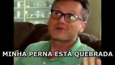 Minha perna est&aacute; quebrada