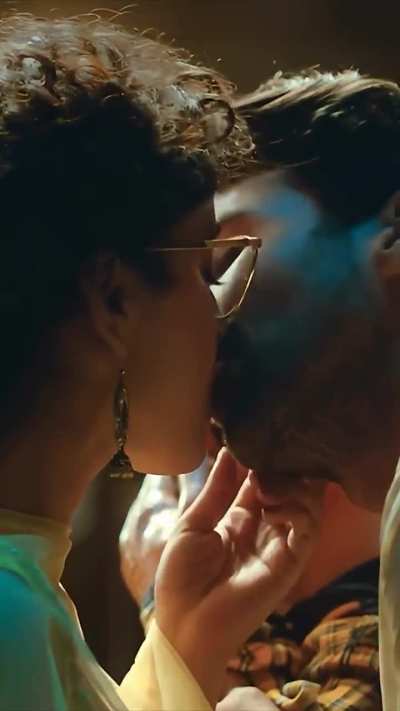Hot romance &amp;amp; kissing scene 💋😍