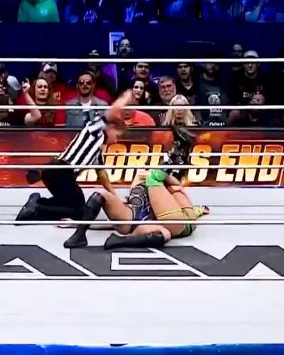 Sisters of Sin defeat Hyan and Maya World at AEW Worlds End 12/27/2025