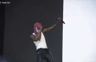 Carti was feeling Vamp Anthem💀💀Tf type of Dance move is this😭