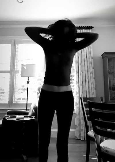 Ana dancing in slow motion. Incre<wbr>íble.<wbr>❤️🔥🇨🇺