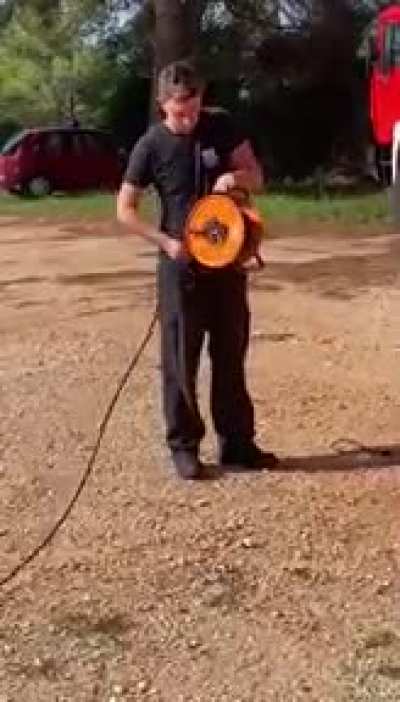 let me just wind this cable