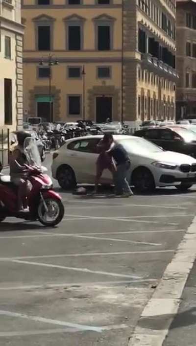 Italian NCO of the Folgore 'suffers' a mugging in Livorno, Italy.