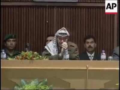 Nelson Mandela visited Gaza in 1999, he said: "Choose peace rather than confrontation, except in cases where we cannot move forward. Then, if the only alternative is violence, we will use violence."