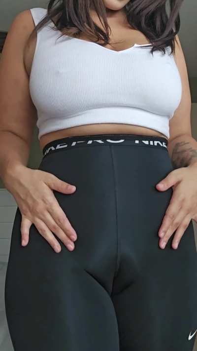 You can clearly see how phat and tight my pussy is