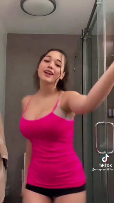 @simplysofiiiia