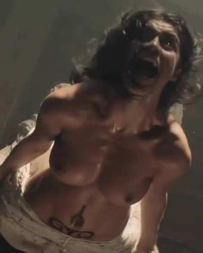 Anya Chalotra 