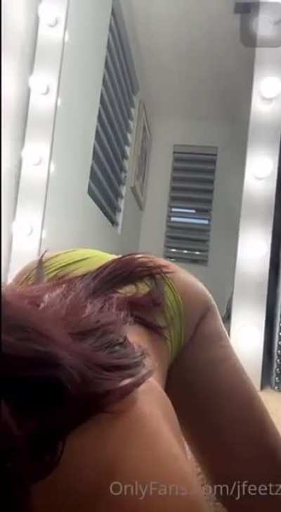 👀