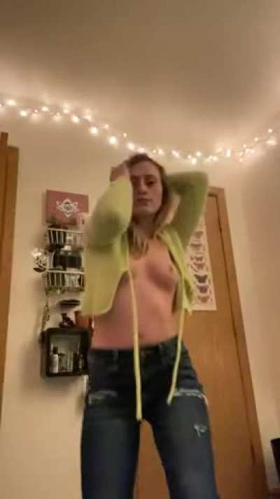 "reveal" My first titty reveal!
