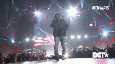 Kendrick Lamar&rsquo;s 2015 BET Awards performance, every upload I&rsquo;ve seen has been in bad quality so I figure it&rsquo;d be appropriate to post here