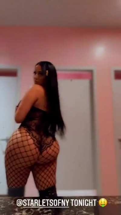 🍑🖤
