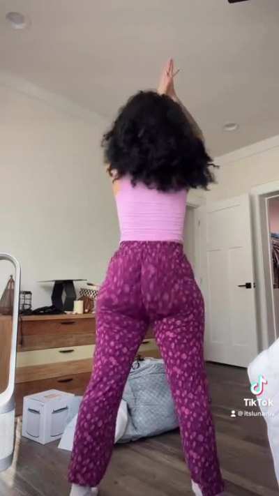 beautiful woman 🍑