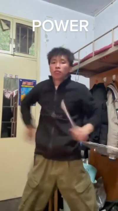 This guy’s nunchucks skills