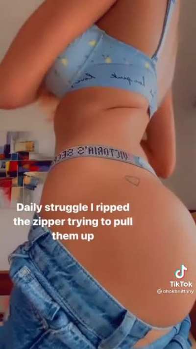 Cramped 🍑