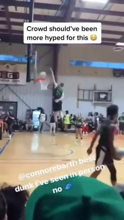 What a crazy dunk