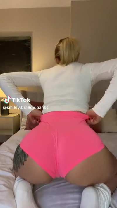 @smiley.brandy.banks