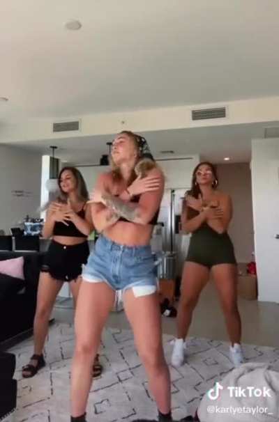 TikTok PAWGs