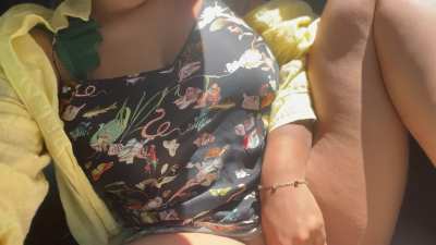I love making myself cum in public