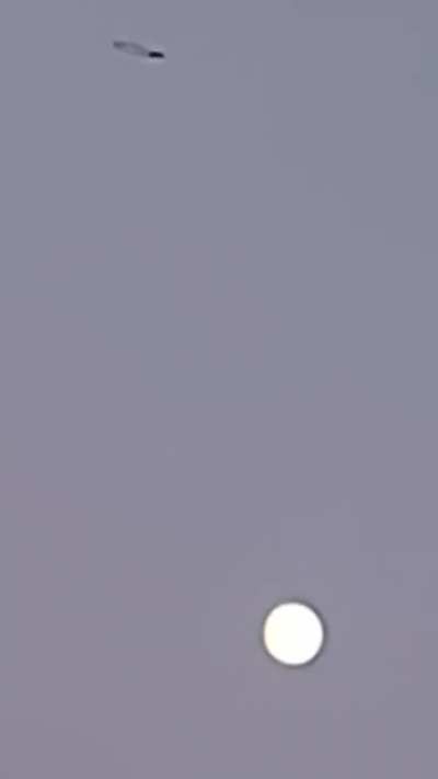 Something hovering over Istanbul, Turkey June 6th 2020