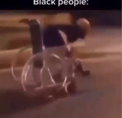 THIS IS HOW PEOPLE DRIVE!!