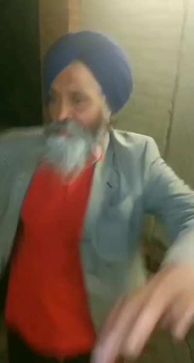 Sağlam d&ouml;v&uuml;yor