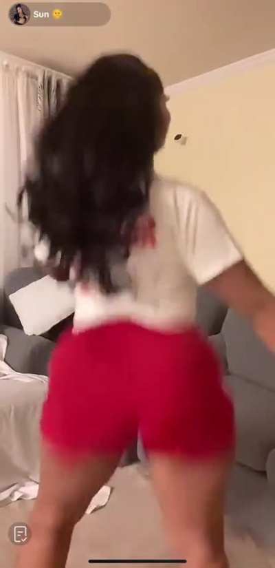 👀