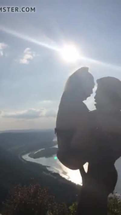 White Girl Carry Fucked In The Mountains