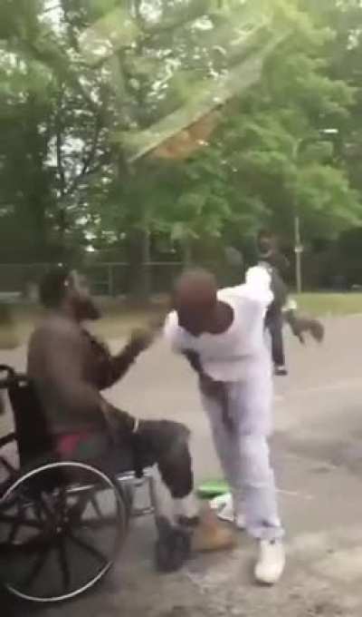 Don&rsquo;t mess with a dude with all upper body strength