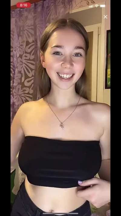 Old but gold. Best tits I’ve ever seen. She (elka<wbr>_elka<wbr>_elya<wbr>) isn’t active anymore.