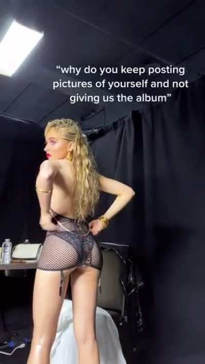 Sabrina Carpenter
