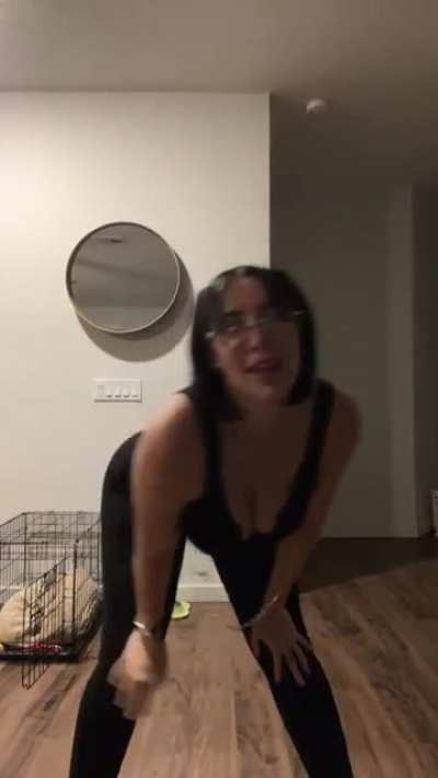 Her @ is woesenpai69