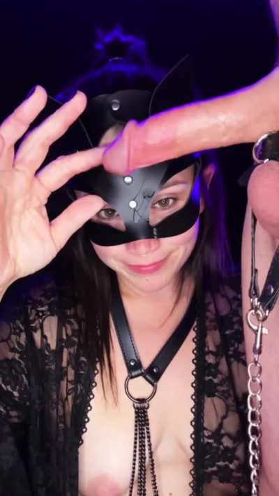Tugging on his balls to make sure his blowjob isn&rsquo;t to enjoyable 😈😉😈