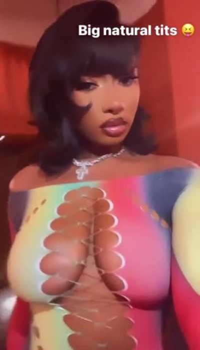 Big natural tits😈😩🥴😈😈